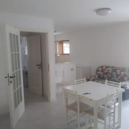 Apartment Casa Vacanze Unali Marchesi
